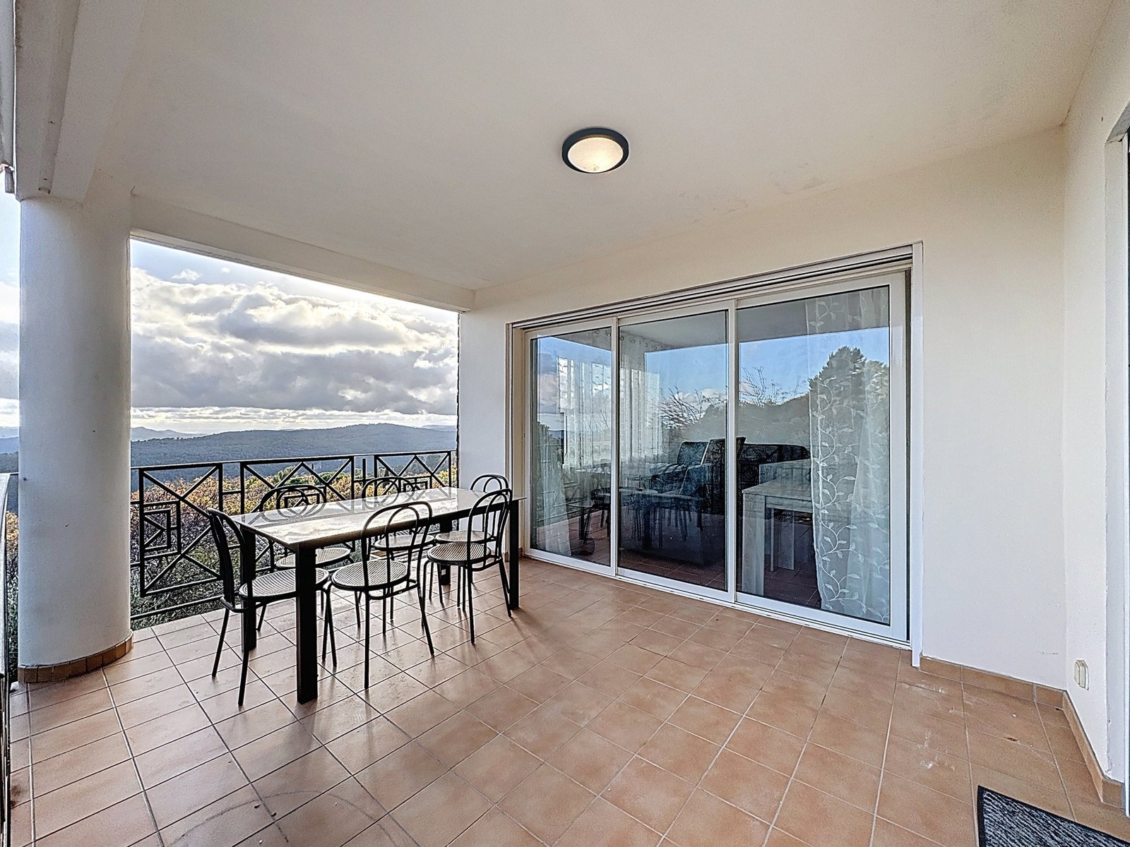 Magnolia — image 3